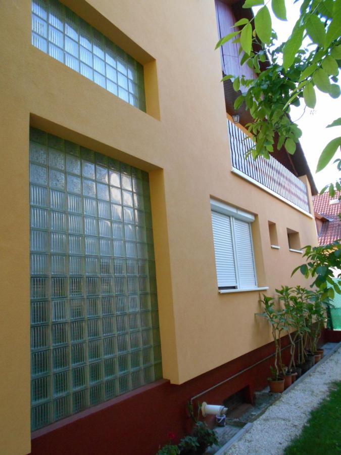 Zsuzsi Apartman Залакарос Екстериор снимка