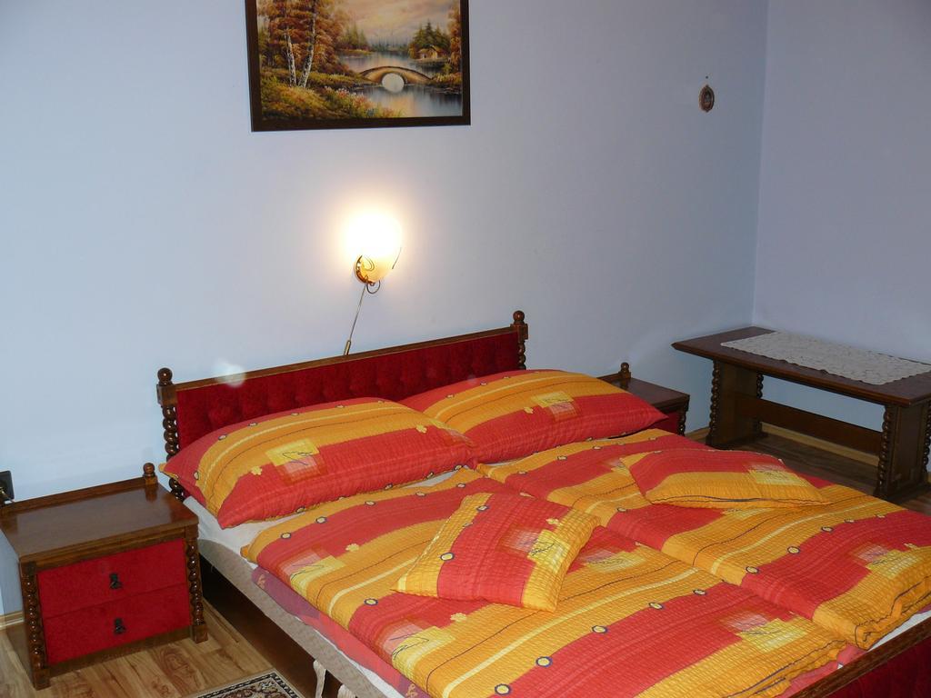 Zsuzsi Apartman Залакарос Екстериор снимка